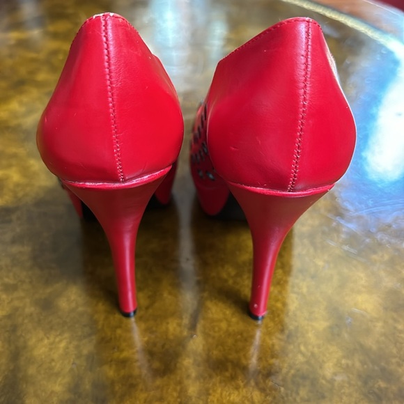 Abbey Dawn by Avril Lavigne Holly Chart Topper platform pump red US 8.5 USED - Picture 3 of 9